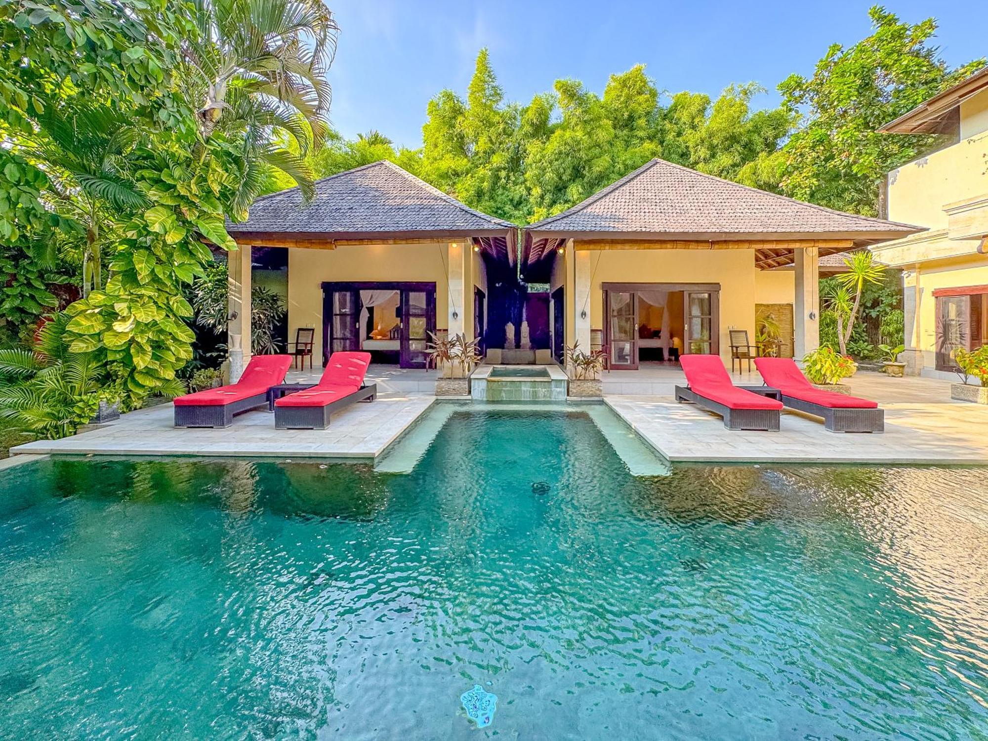 Villa Bugis Abimanyu Seminyak Oda fotoğraf