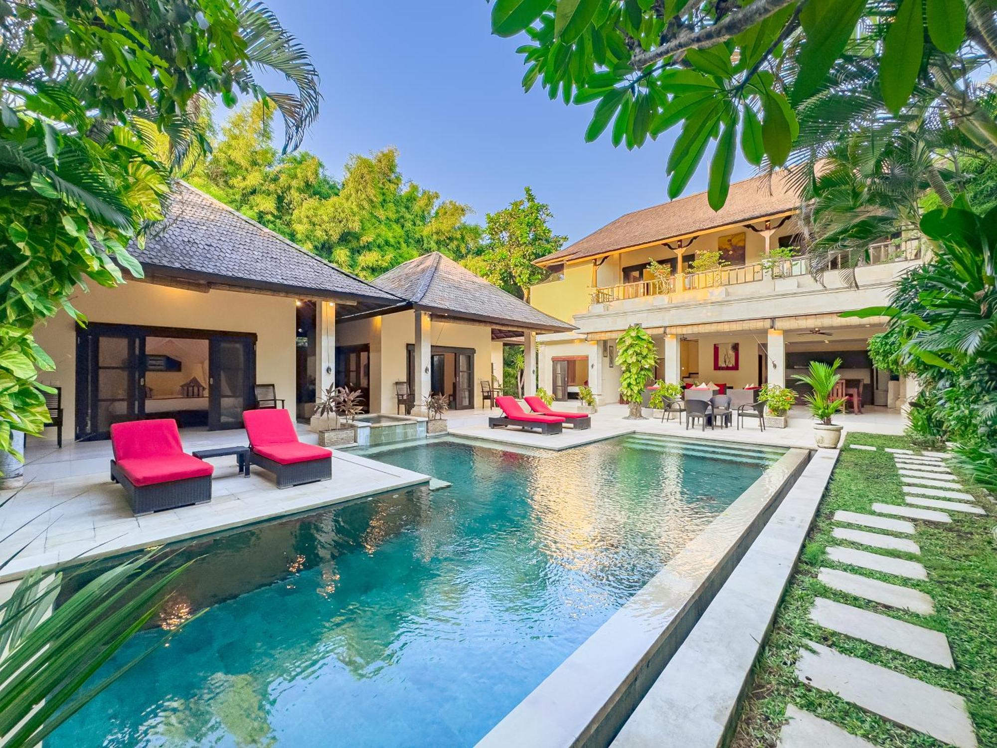 Villa Bugis Abimanyu Seminyak Oda fotoğraf