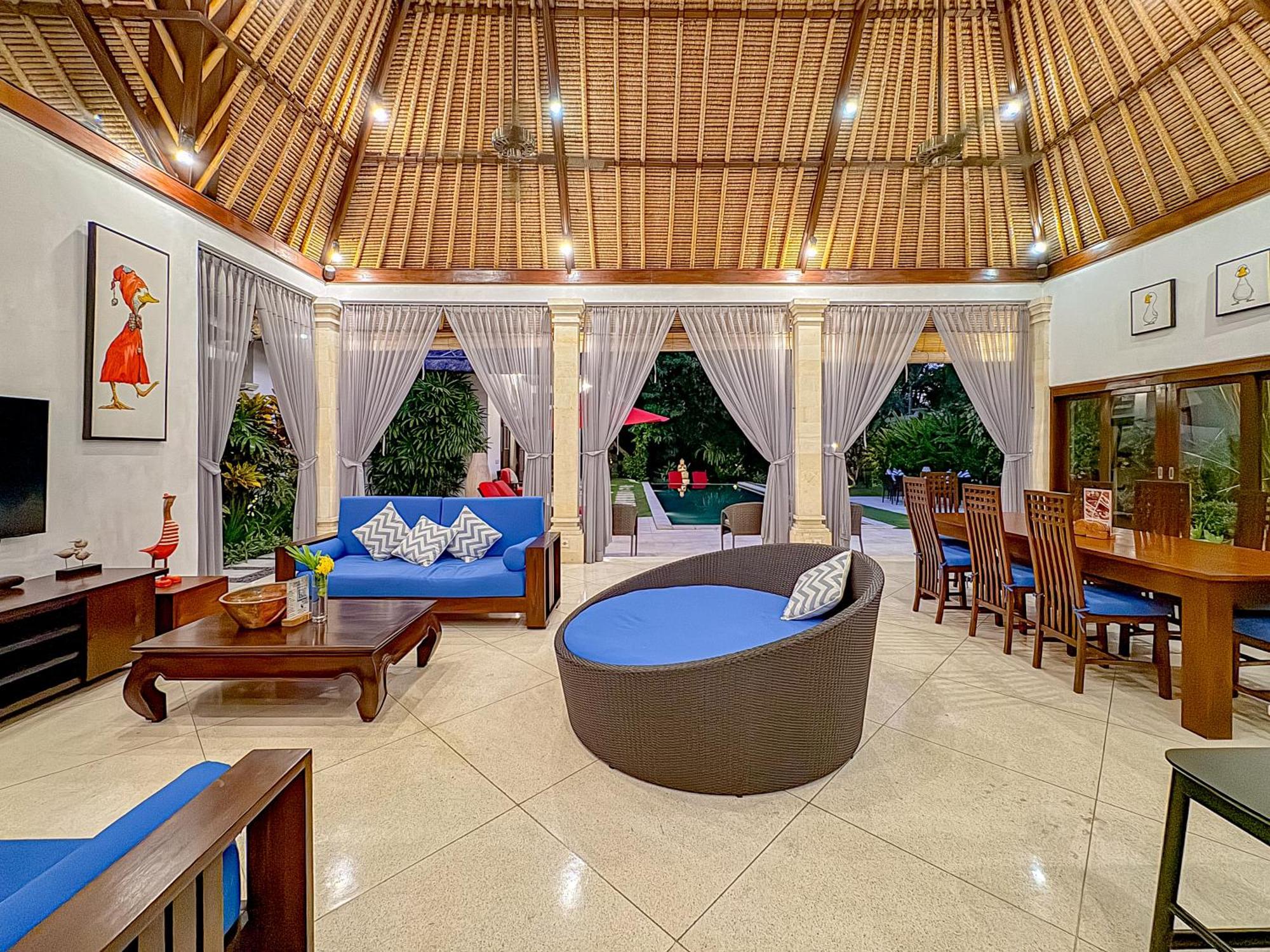 Villa Bugis Abimanyu Seminyak Oda fotoğraf