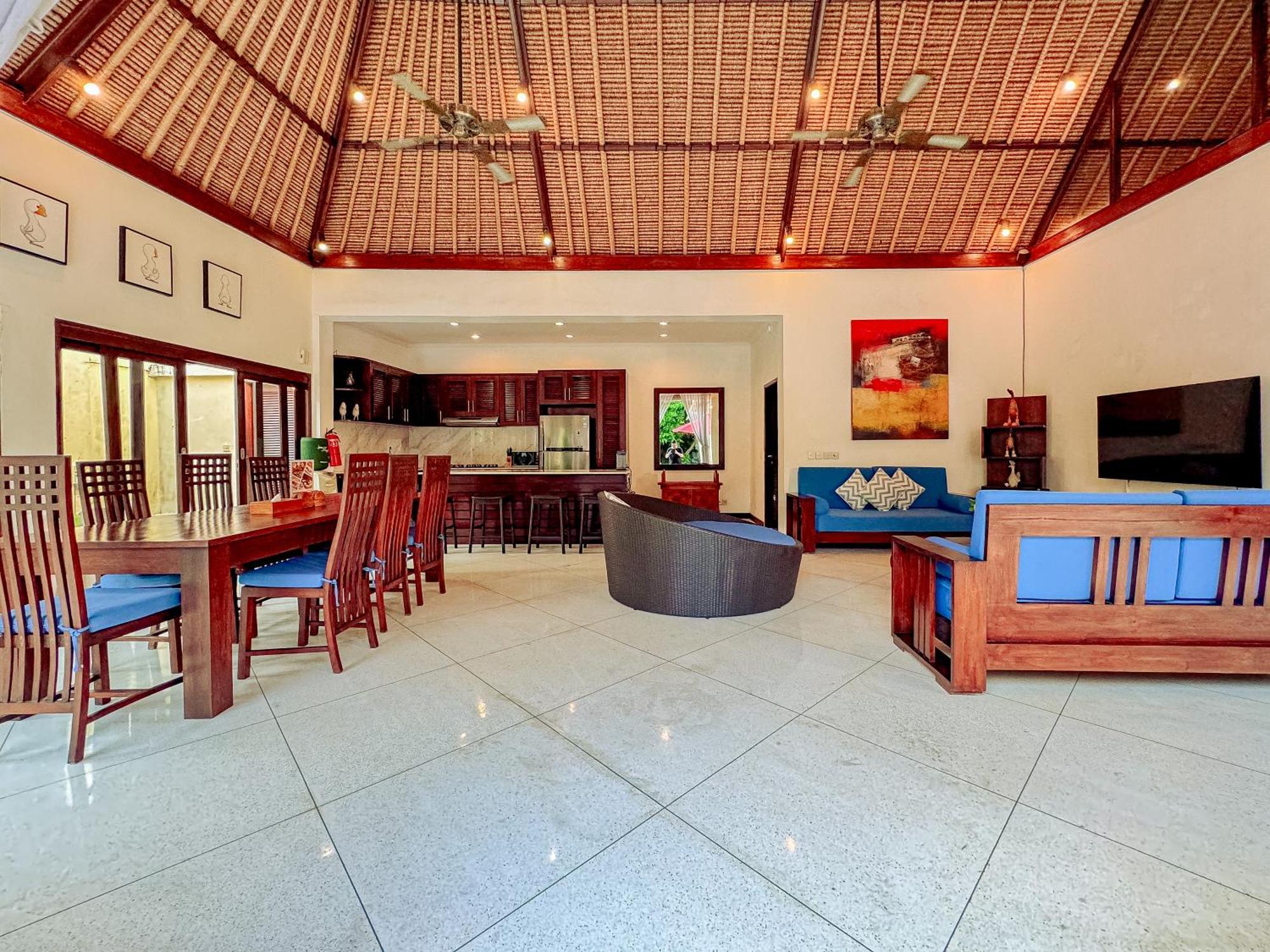 Villa Bugis Abimanyu Seminyak Oda fotoğraf