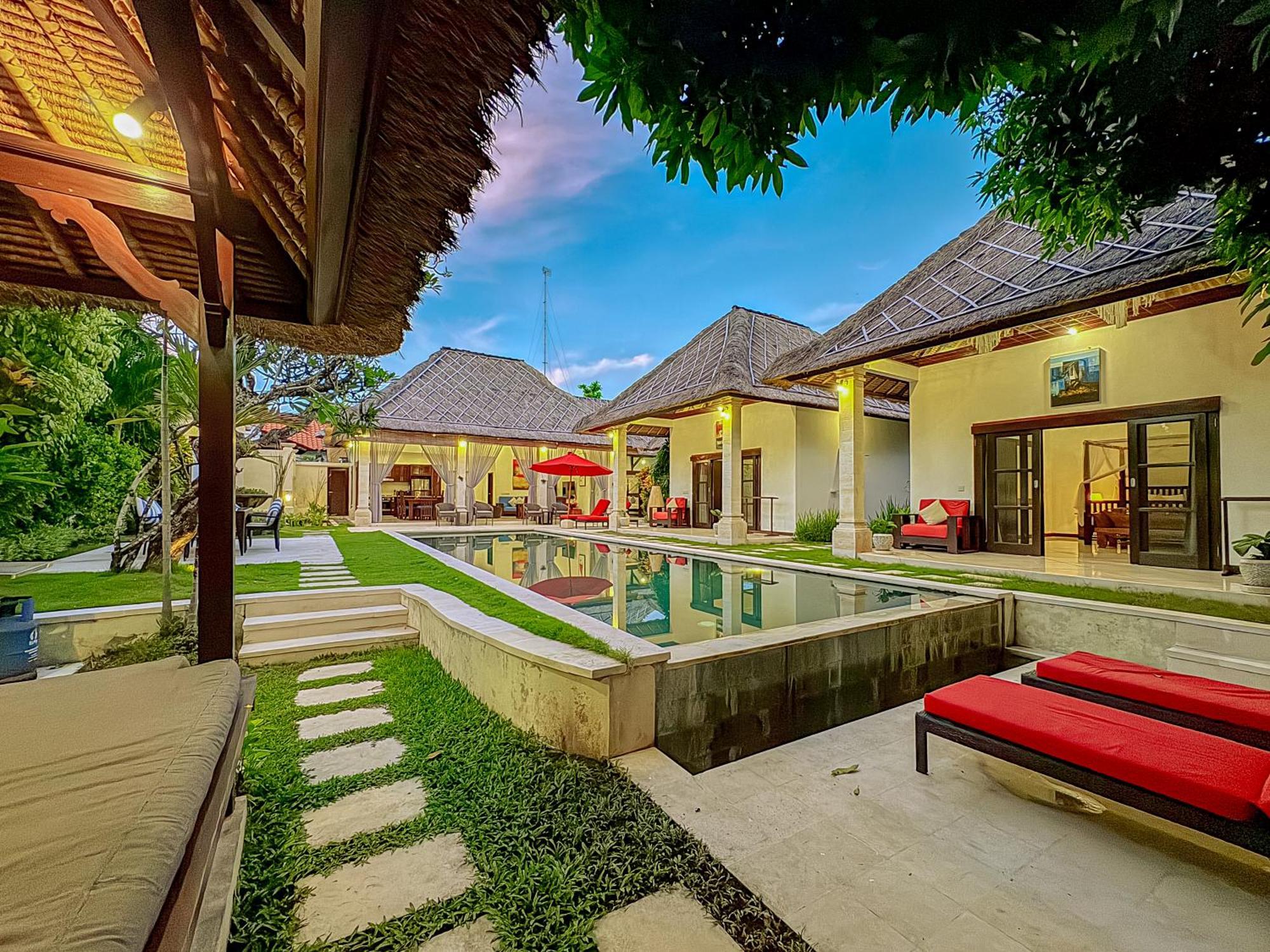 Villa Bugis Abimanyu Seminyak Oda fotoğraf